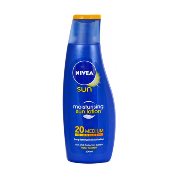 Nivea Sun Moisturising Sun Lotion SPF20